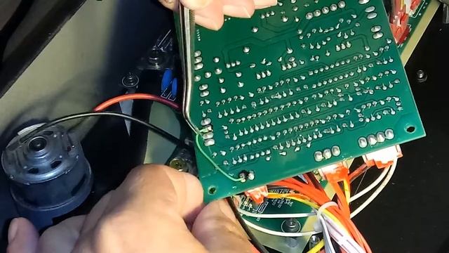 Migomat POWERMAT 220 T, nie podaje drutu смотреть онлайн