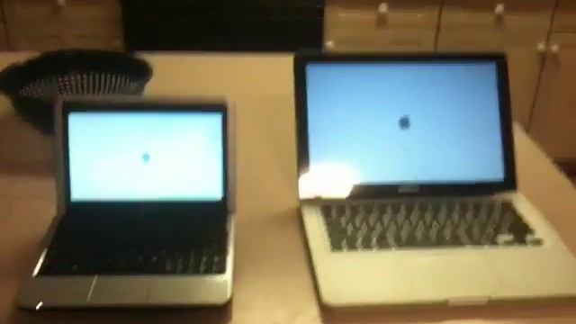 Dell mini 9 Hackintosh snow leopard $300 vs. Mac Book Pro $1200 boot-up смотреть онлайн