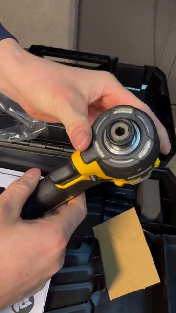 Ну наконец-то! Новый импакт от DeWALT, DCF870 смотреть онлайн