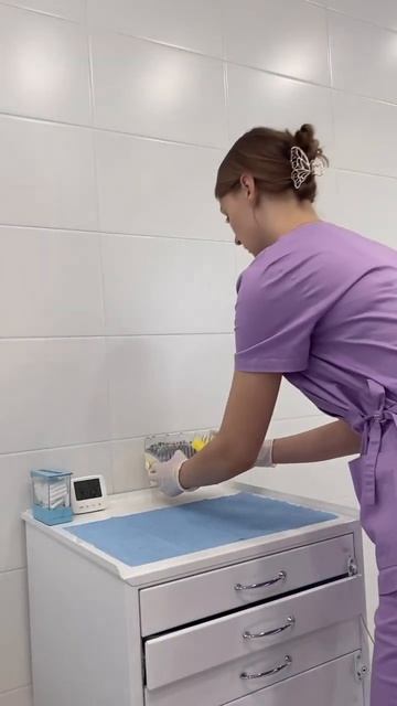 Как подготавливается кабинет к приему каждый раз🫶🏻 #зубнойврач #стоматологиямосква смотреть онлайн