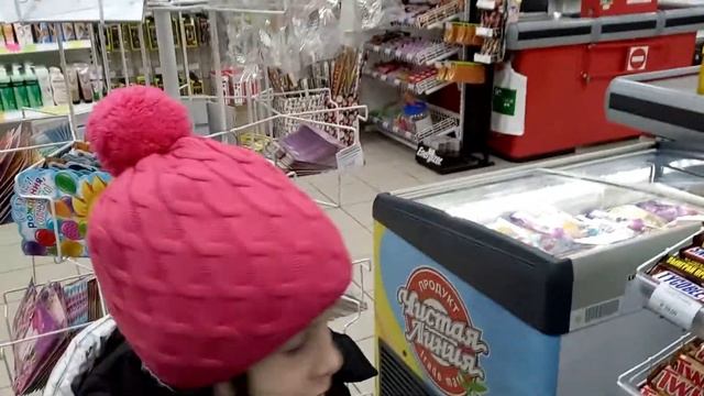 ПОКУПАЕМ ВСЕ ОДНОГО ЦВЕТА ЧЕЛЛЕНДЖ ! СашаЛена смотреть онлайн