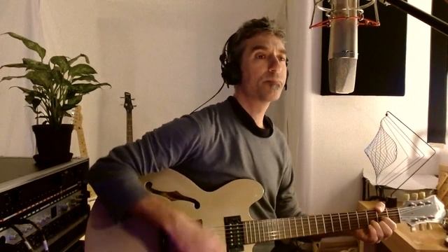 Eitan Covers - LOVELY RITA by The Beatles | {{Clear Echo}} ep.10 смотреть онлайн