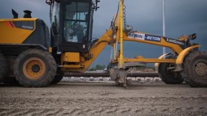 Система 3D нивелирования FJD на грейдер