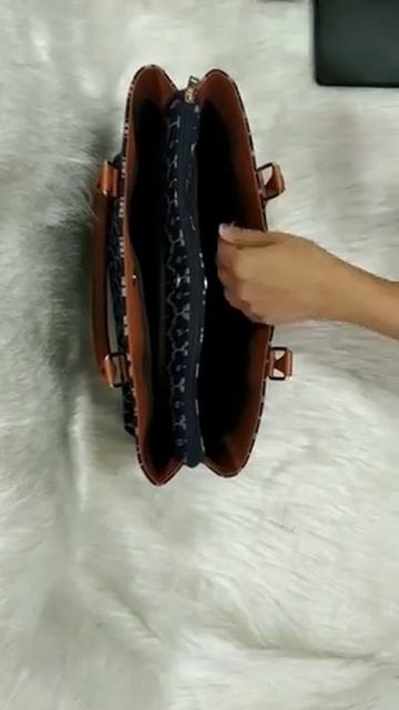 Laptop bag смотреть онлайн