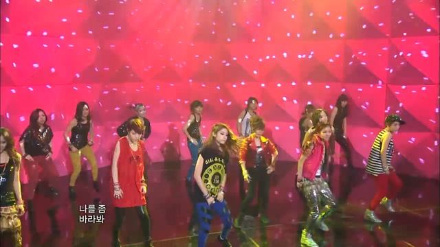 【TVPP】T-ara - Lovey-Dovey, 티아라 - 러비더비 @ Show Music core Live смотреть онлайн