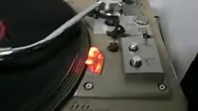 Pioneer PL518 Turntable Action