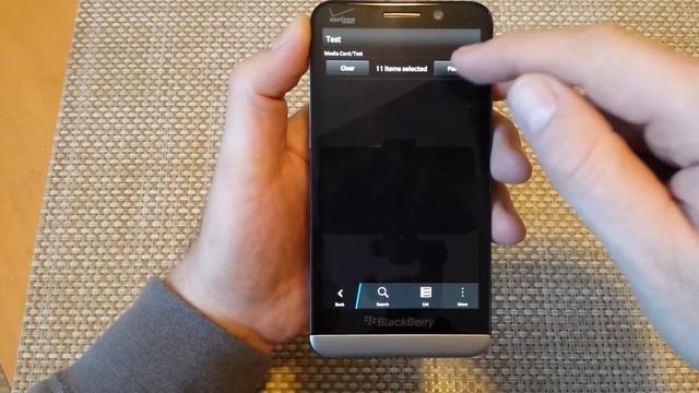 Blackberry Z30 Move files folders photos from INTERNAL MEMORY to external SD card storage Z10 Q10 смотреть онлайн