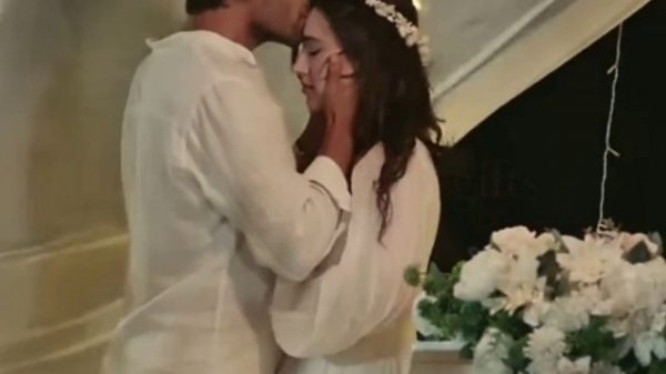 Ветреный холм 131 серия. Зейнеп ударила Сонгуля! Rüzgarlı Tepe 131 bölüm