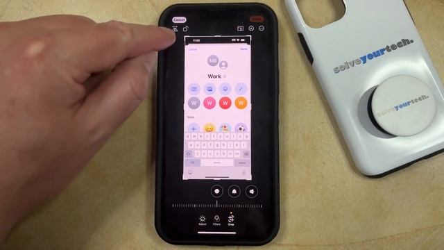 iOS 17: How to Crop Photos on iPhone смотреть онлайн