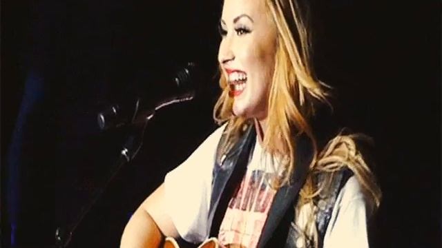 Beautiful Demi Lovato смотреть онлайн