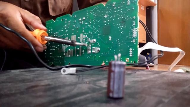 Mengganti elko ups (mlembung) : elko 470 uf 35 v #ups #apc смотреть онлайн