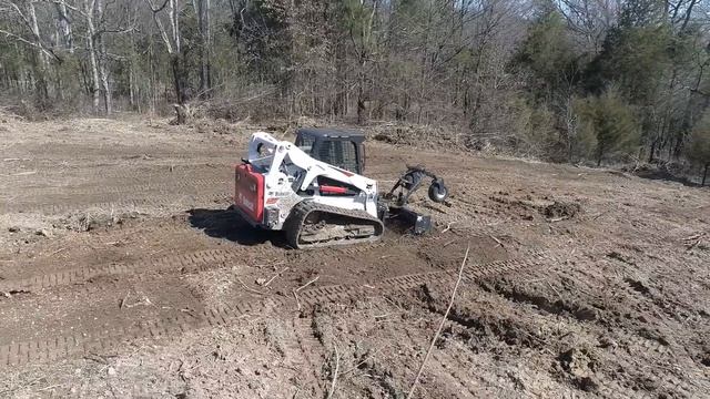 Bobcat T650 soil conditioner on land clearing food plot project смотреть онлайн