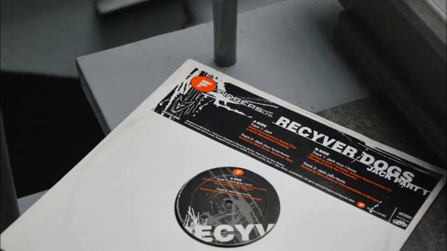 Recyver Dogs - Jack (Neon Remix) смотреть онлайн