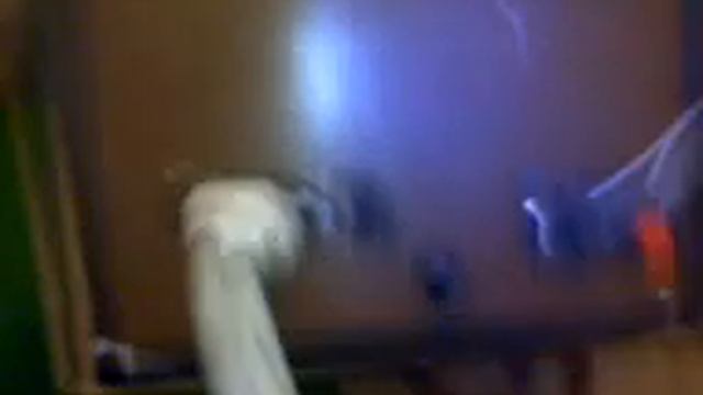 ПОЈАЧАЛО ТДА 1562Q ВО ЗВУЧНА КУТИЈА смотреть онлайн