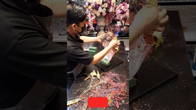 You nailed It! 👏 👌 Artistic Head Design #bravo #flowers #florist смотреть онлайн