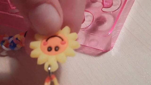 урок 1.самый простой браслет.Rainbow loom смотреть онлайн