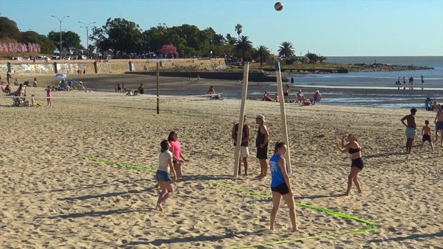 THE WOMEN OF MONTEVIDEO, live and watch again, Walking Tour | URUGUAY 4K смотреть онлайн