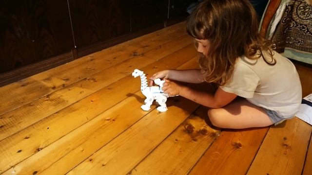 Динозавр еще и стреляет. смотреть онлайн