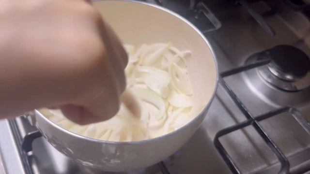 sub) 일상 브이로그 | 애플워치 활동량 채우기 전까지 잘 생각하지 므르⌚️😴| 수요일부터 시작 | 중국어 공부 | 요가 | 한의원 출근 | 집밥 요리 | 카페에서 편집 독서 смотреть онлайн