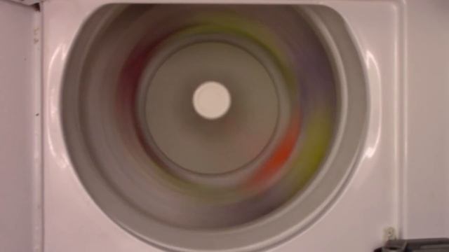 Full Wash: Vintage Frigidaire Horizon 2000 Washer Full Load of Shop Towels смотреть онлайн