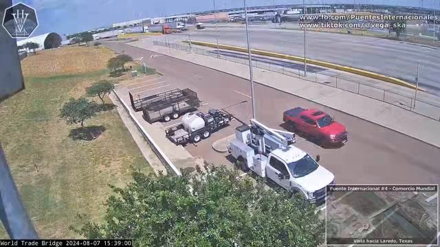 2024 08 07 Puente Internacional 4 viendo hacia Laredo, Texas смотреть онлайн