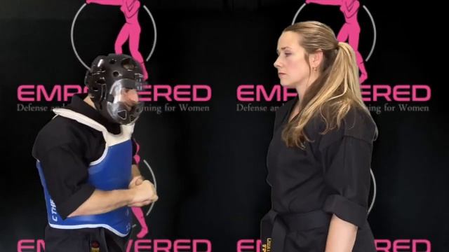 Self Defense Moves and Strikes To Escape Your Attacker - Self Defense For Women смотреть онлайн