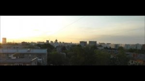 Пение птиц во дворе. Атмосфера и звуки города.