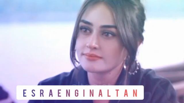 Esra n Altan vm l Bana Ellerini ver #enginaltandüzyatan #esrabilgiç смотреть онлайн