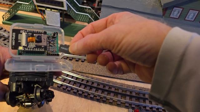 Toy Trains & Arduinos: RailCam, a Camcorder for Your Layout смотреть онлайн