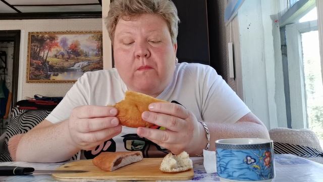 #еда #мукбангроссия #пирожочки жареные с картошкой, рисом и повидлом смотреть онлайн