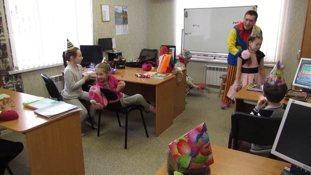 Клуб английского языка Успех смотреть онлайн