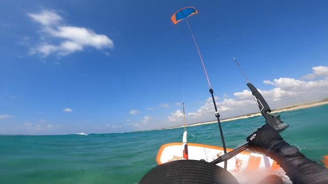 Beginning Kite Foil... short flights and crashes... смотреть онлайн