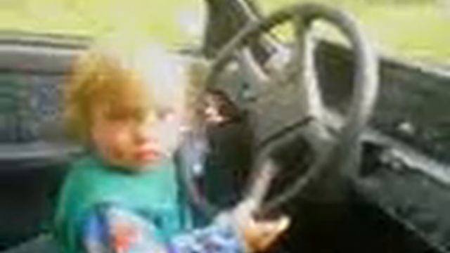 Мой сын Андрей осваивает автомобиль смотреть онлайн