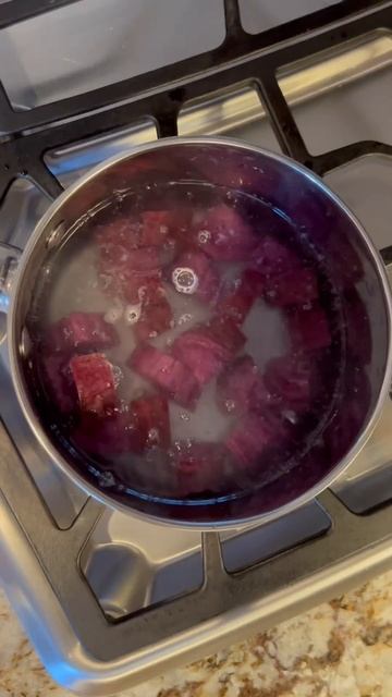 Pan Seared Wild Turkey w/Purple Potato смотреть онлайн