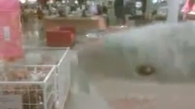 Ikea Shark смотреть онлайн