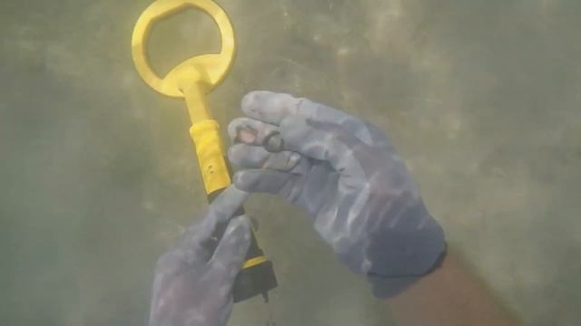 Lost Camera Found Underwater / Whats On The Memory Card?