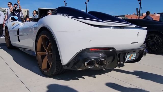 White Ferrari Monza SP2 смотреть онлайн