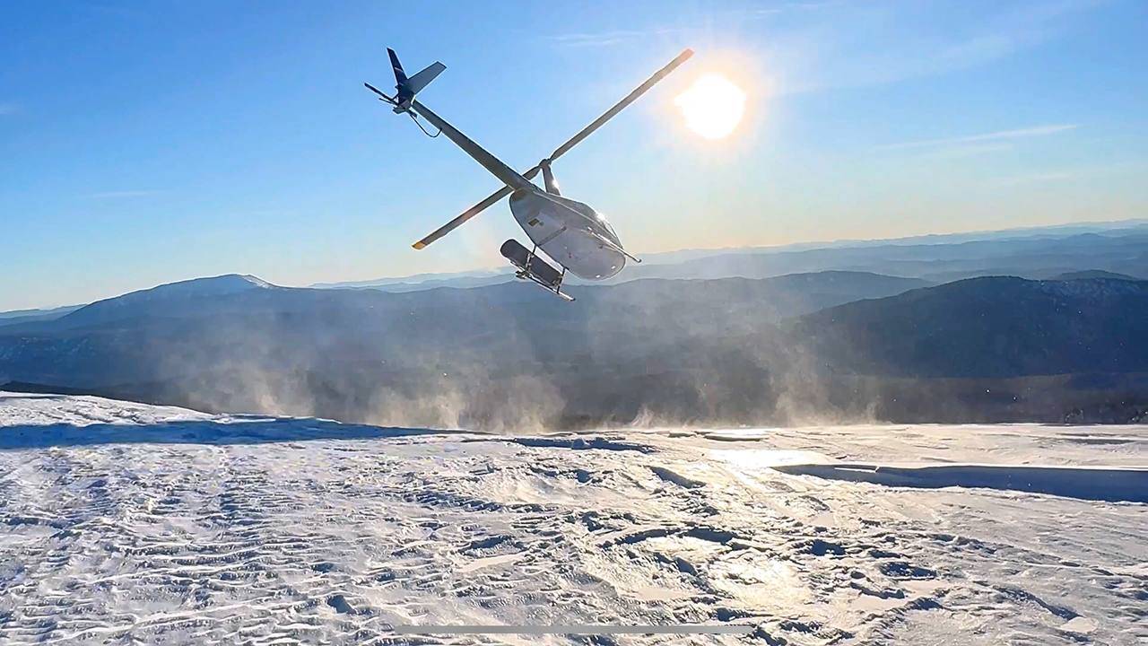 Хелиски в Шерегеше и Хакасии: фрирайд на вертолете с высоты 3000 метров! смотреть онлайн