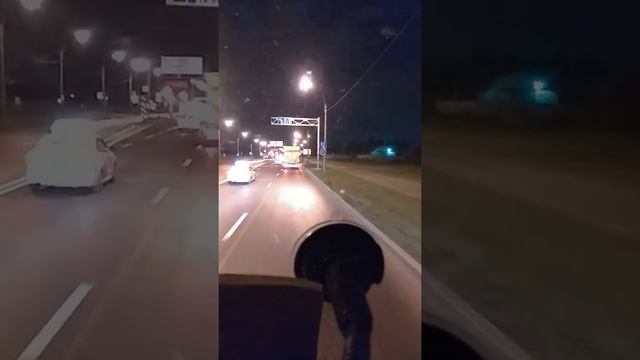 По ночному Питеру на фуре... смотреть онлайн