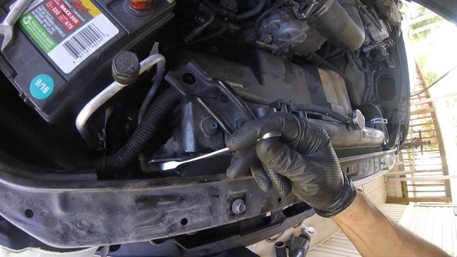 DIY Auto repair - 2011 Nissan Frontier 4 cylinder Compressor receiver drier condenser - Part 5