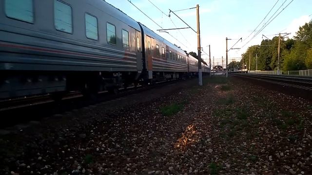 ЭП20-027 с фирменным поездом №741В "Москва-Брянск" смотреть онлайн