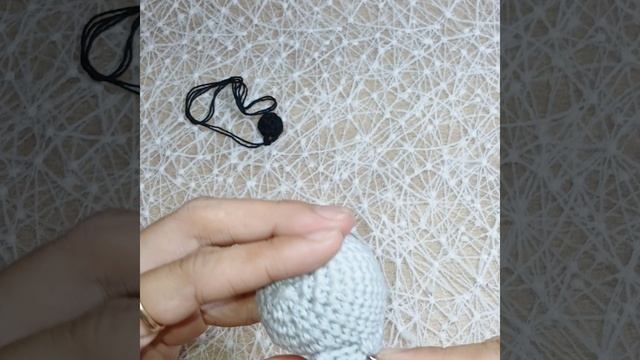 Part 2 end: How to crochet koala keychain- step-by-step / Hướng dẫn móc móc khóa koala- Phần 2 смотреть онлайн