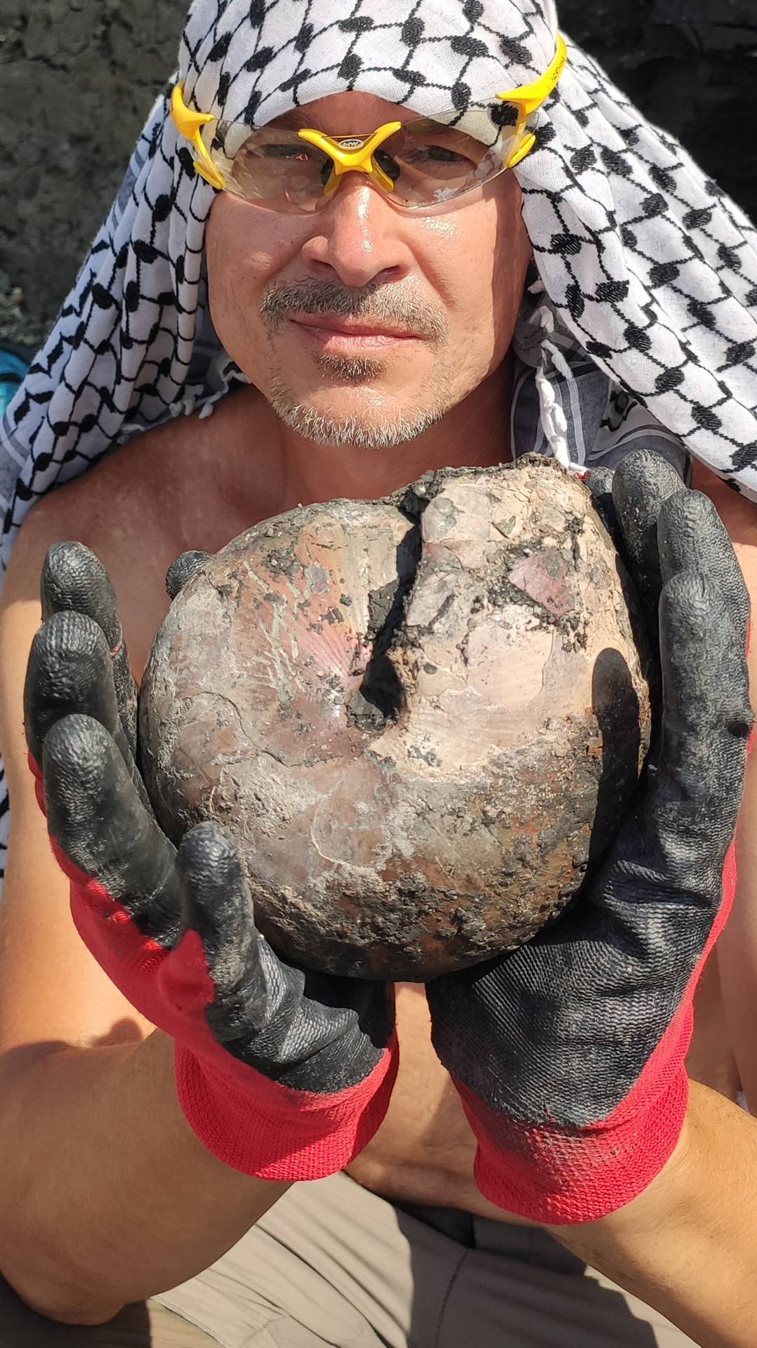 НАШЛИ РЕДКИЙ АММОНИТ В МОРДОВИИ