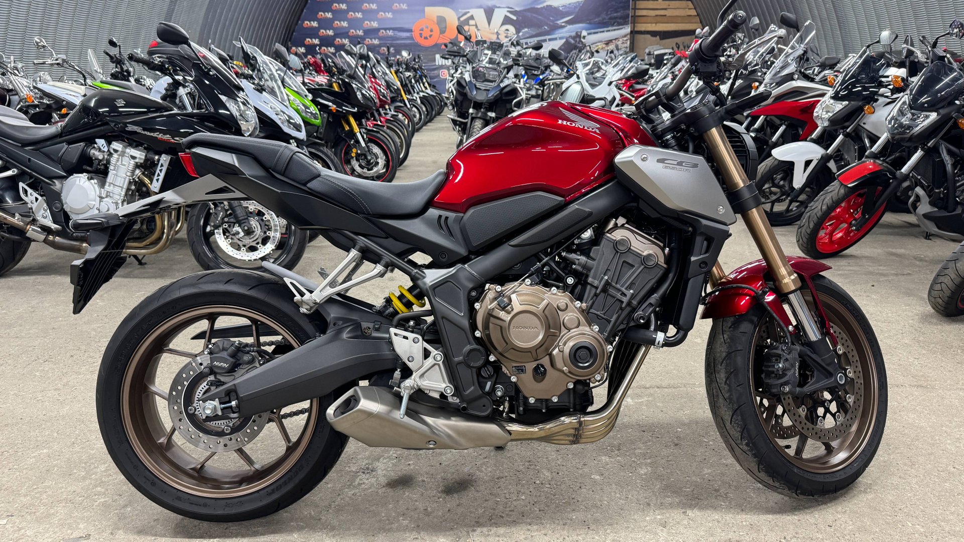 Обзор Honda CB 650R |В НАЛИЧИИ| смотреть онлайн