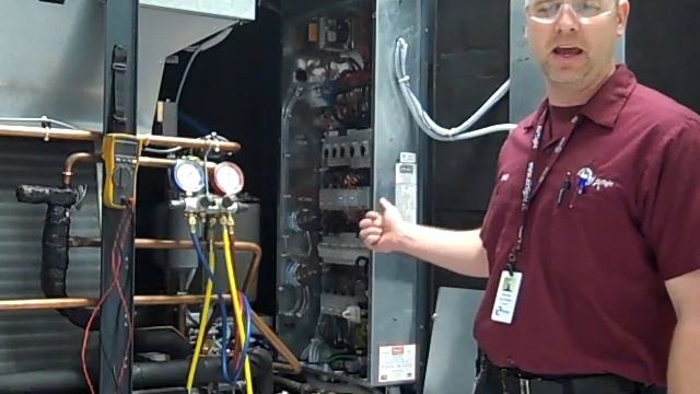 Computer Room Air Conditioner Maintenance / CRAC Unit смотреть онлайн