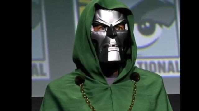 How Robert Downey Jr Will Be DOCTOR DOOM & IRON MAN In Avengers Doomsday & Secret Wars!!