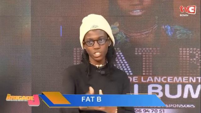 Fat B - Elle dépose freestyle sur nos têtes смотреть онлайн