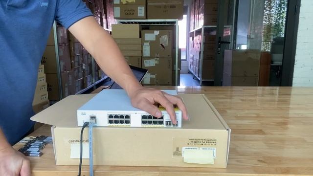 Giới thiệu Switch Cisco CBS350-16P-2G-EU | Cisco Business 350 Series Smart Switches | Video unbox смотреть онлайн