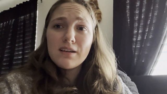 AM I A DRAGON GIRLY NOW?!| Eragon reading vlog смотреть онлайн