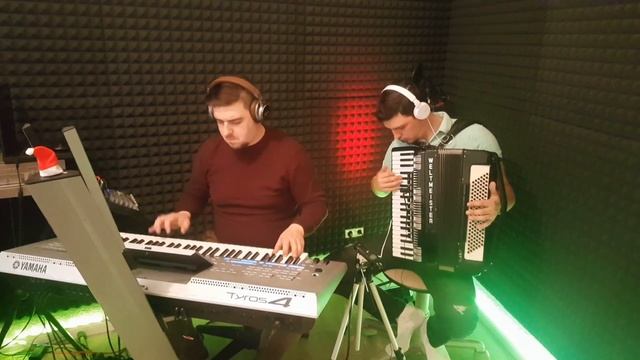 Haide Lume !!!! 🎶🎹 смотреть онлайн